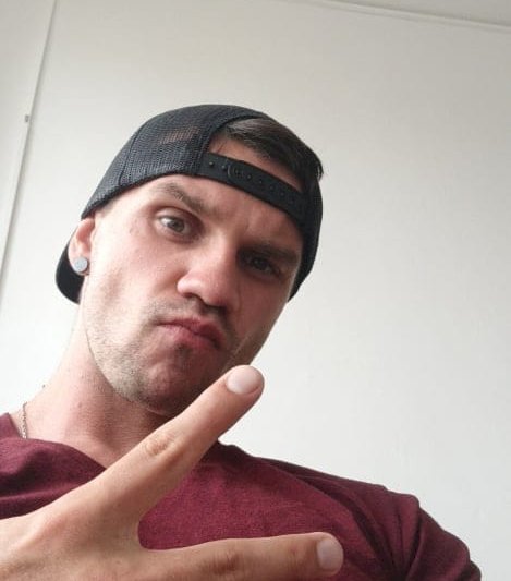 Permanentka platí pro aktivitu Osobní trenér VEDENÍ A ASISTENCE PŘI POSILOVÁNÍ